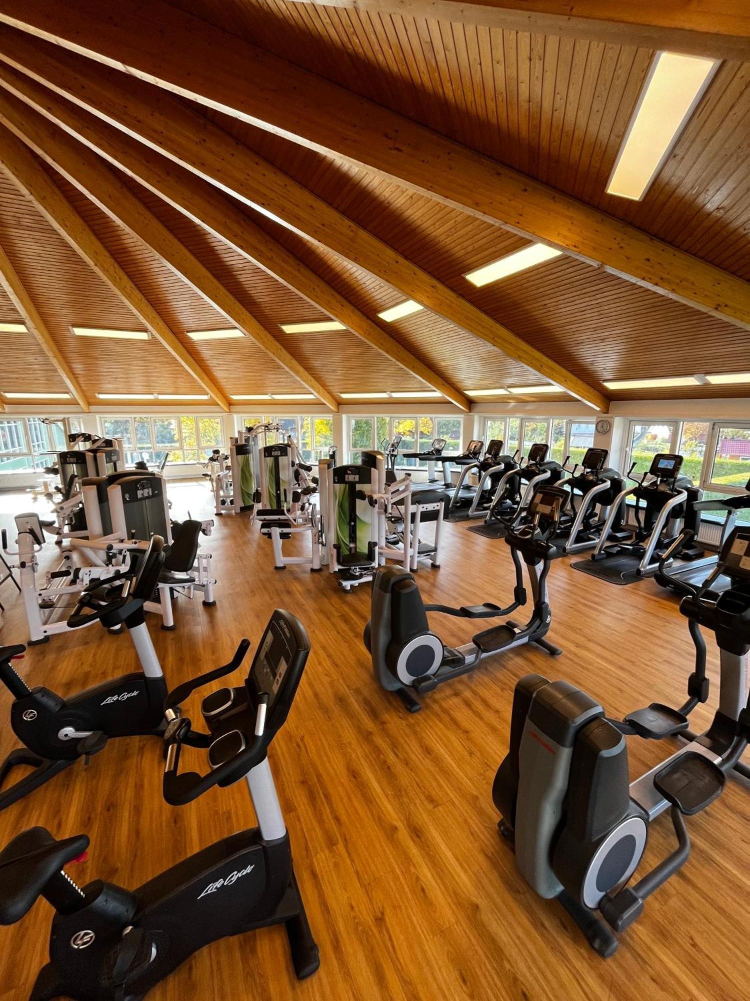 Havellandhalle Resort - Hotel, Sport Und Wellness Seeburg  Exterior photo