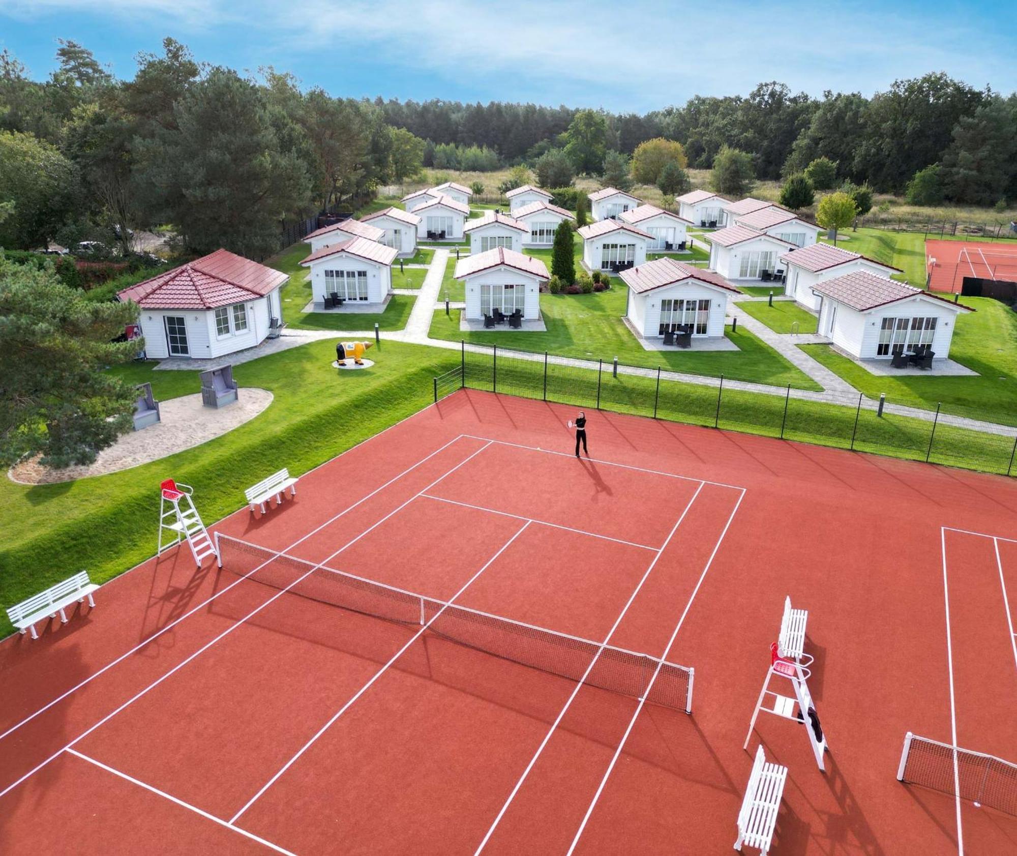 Havellandhalle Resort - Hotel, Sport Und Wellness Seeburg  Exterior photo