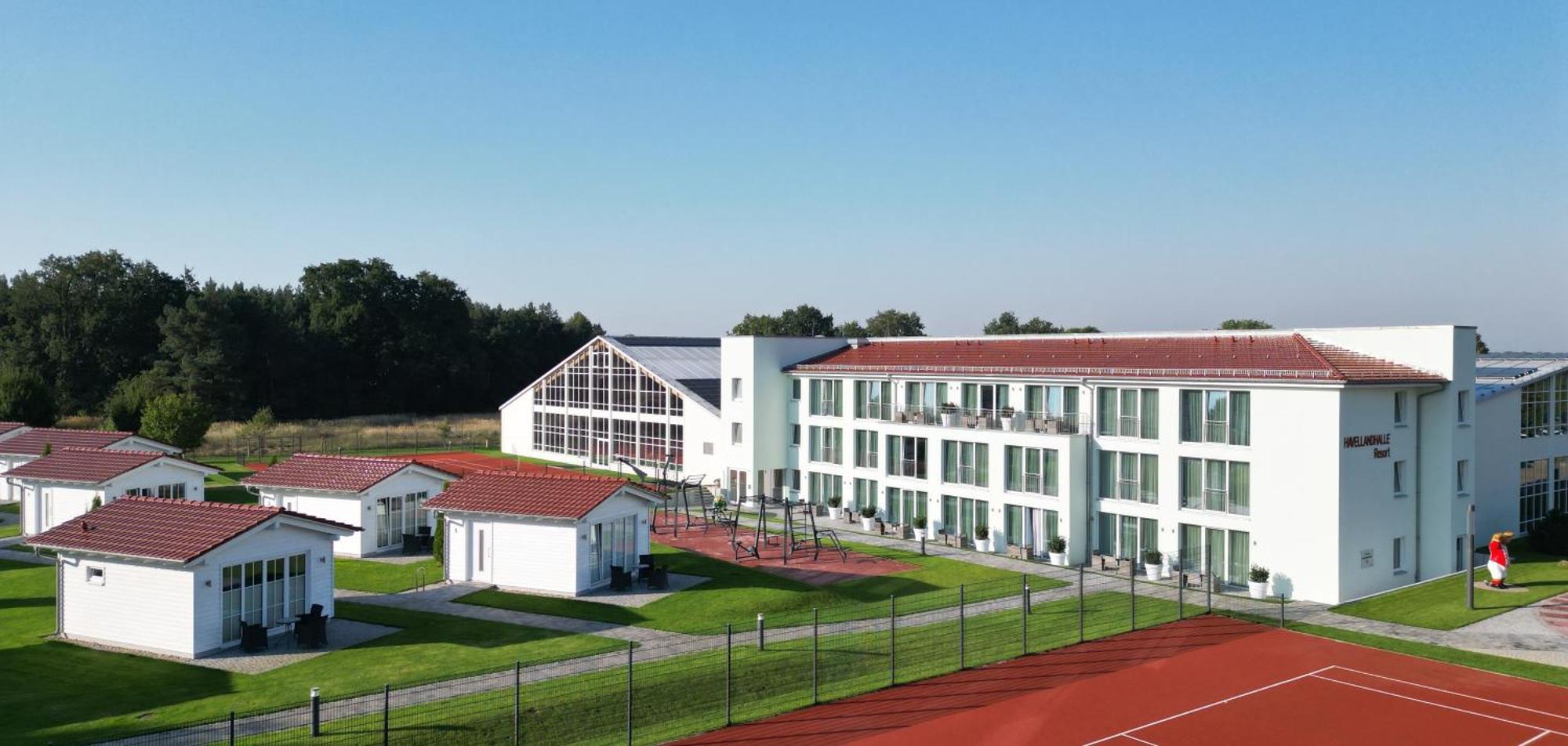 Havellandhalle Resort - Hotel, Sport Und Wellness Seeburg  Exterior photo